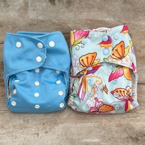 Lalabye Baby, one size cloth diapers reusable. Pair, one print one solid. *USED*
